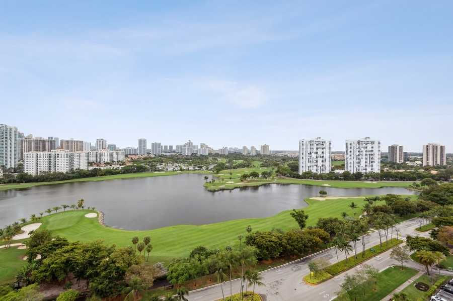 3675 North Country Club Drive apt 2606, Aventura, FL, USA, 33180  | Condominium