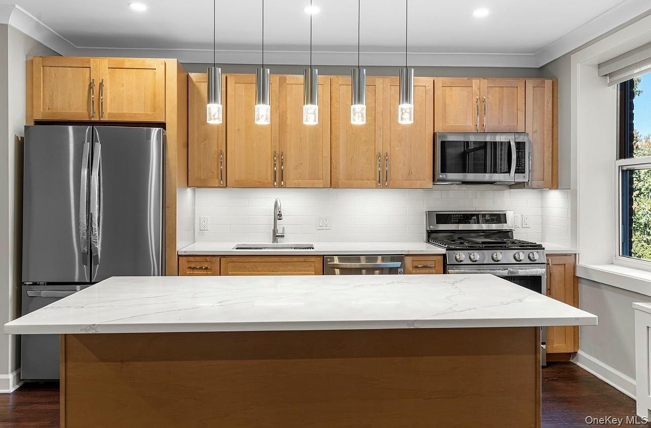 1133 Midland Ave APT 3D Bronxville, NY 10708 - Thumbnail 2