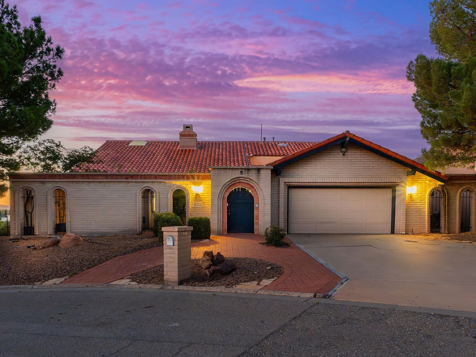 401 Sharondale Dr El Paso, TX 79912 - Thumbnail 2