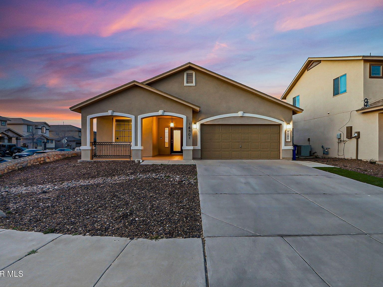 14301 S Cave Ave El Paso, TX 79938 - Thumbnail 2