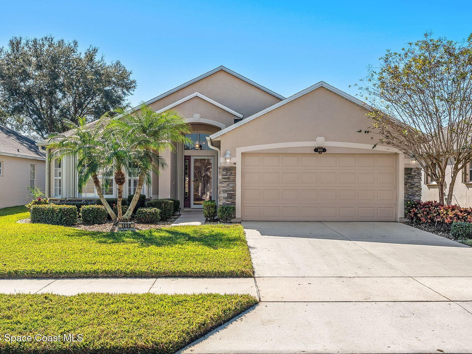 1690 Lago Mar Dr Melbourne, FL 32940 - Thumbnail 2