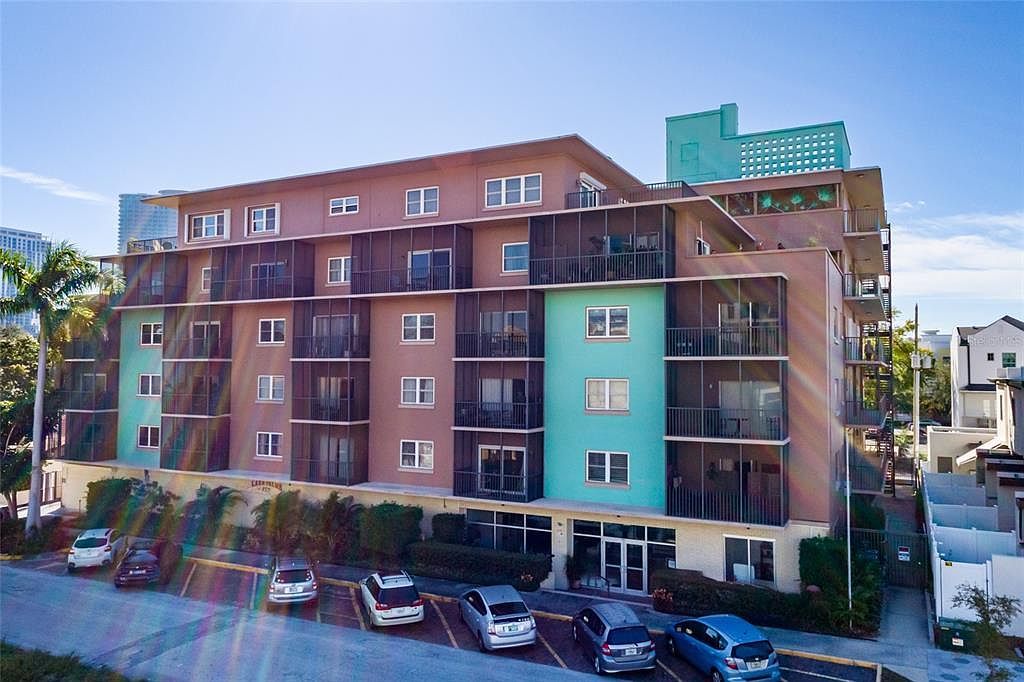 750 Burlington Ave N APT 5B Saint Petersburg, FL 33701 - Thumbnail 2