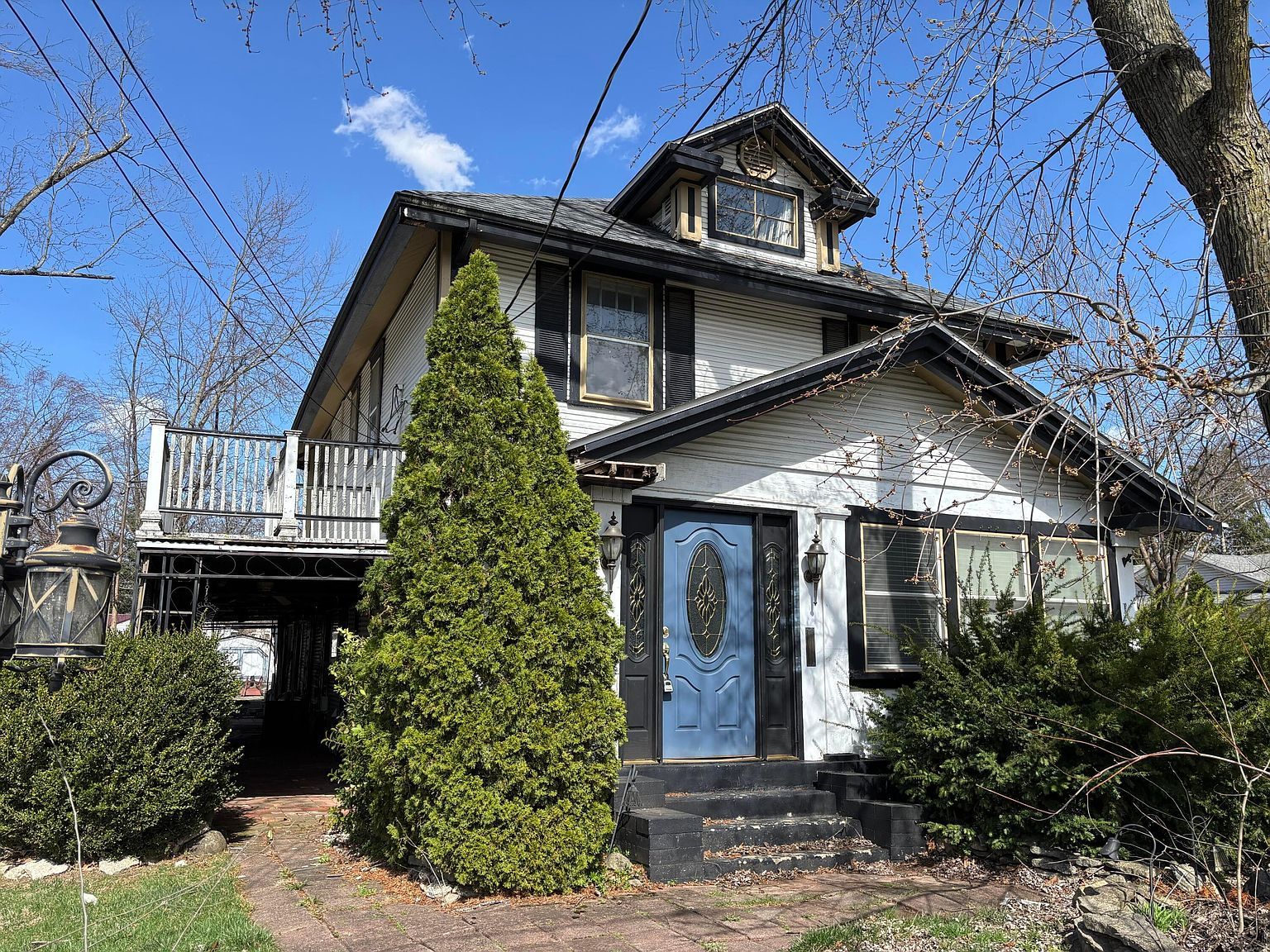 184 E Park St Westerville, OH 43081 - Thumbnail 2