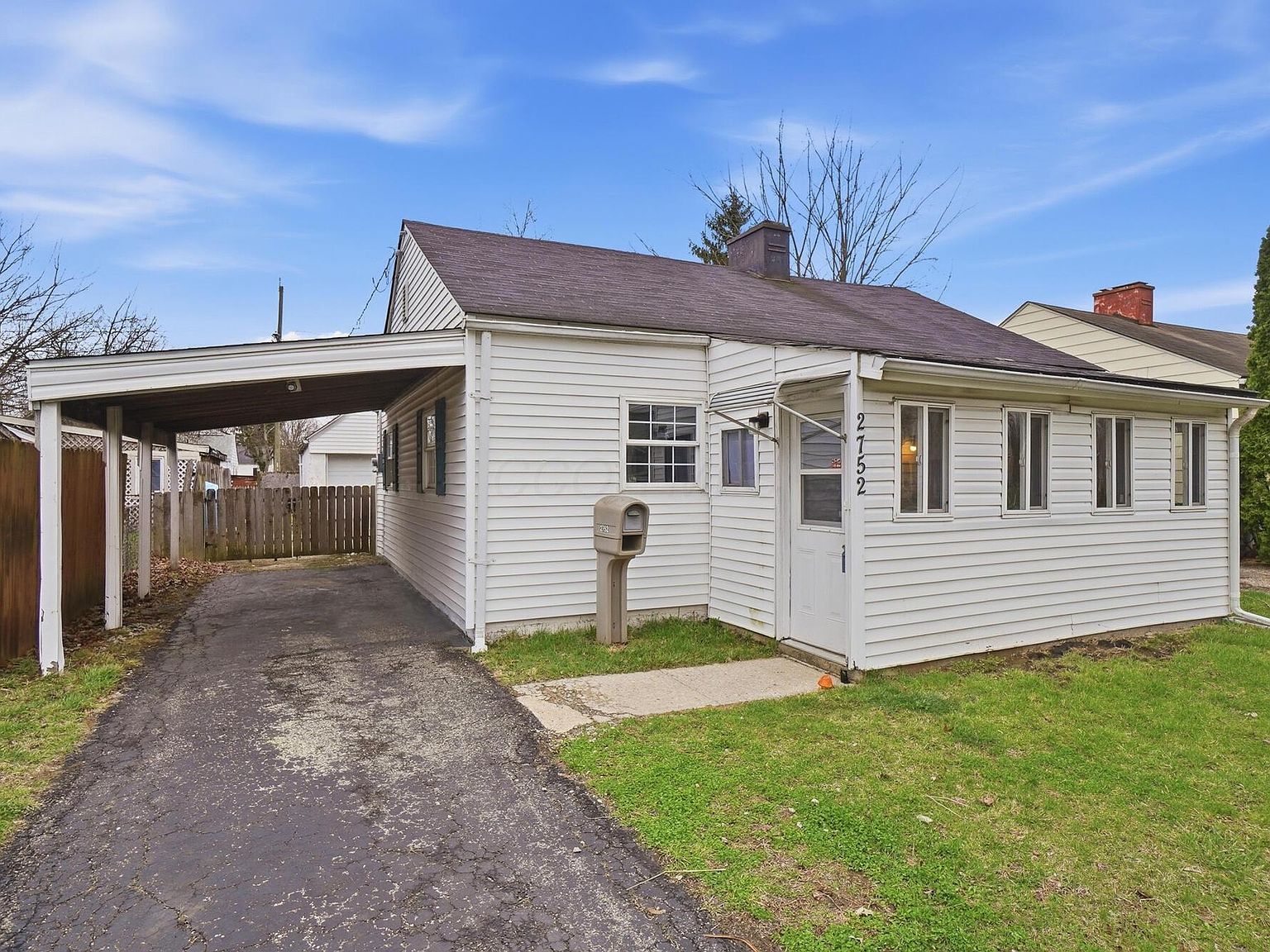 2752 Azelda St Columbus, OH 43211  | Single Family