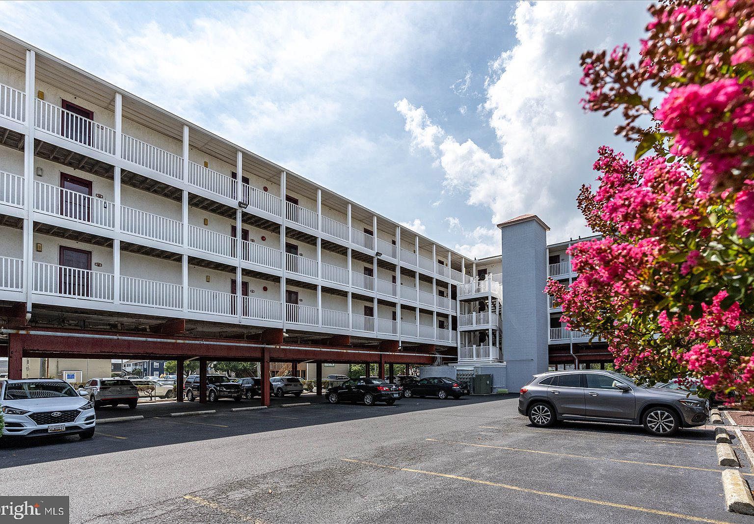 300 Robin Dr UNIT 216 Ocean City, MD 21842 - Thumbnail 2