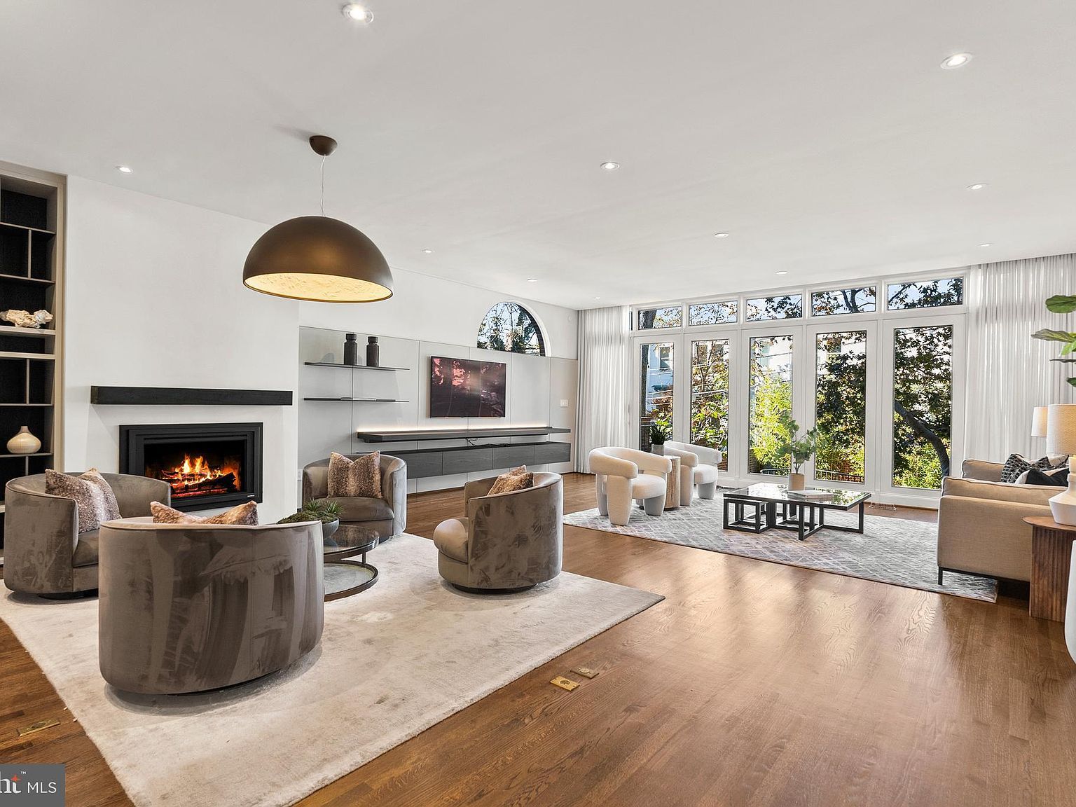 1914 35th St NW Washington, DC 20007 - Thumbnail 2