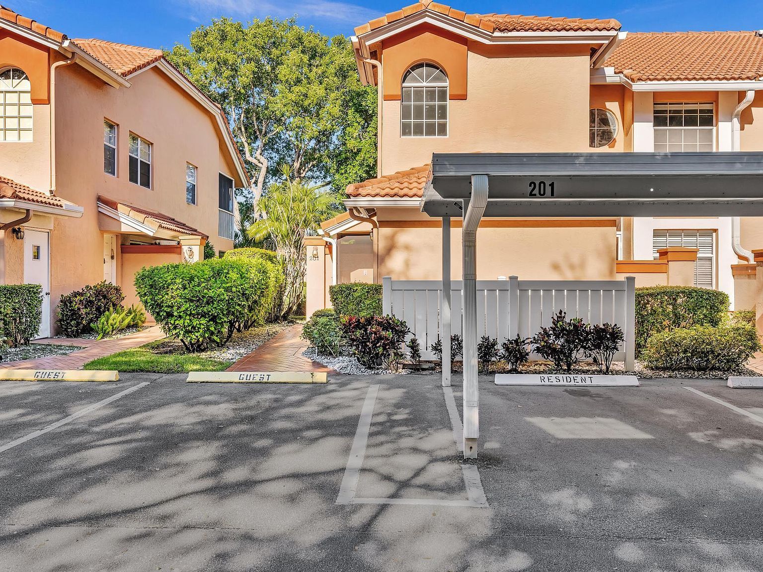 9589 Shadybrook Dr APT 201 Boynton Beach, FL 33437 - Thumbnail 2