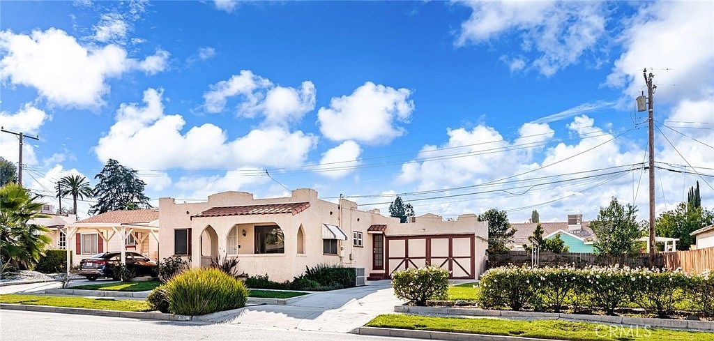 616 Monterey St Redlands, CA 92373 - Thumbnail 2