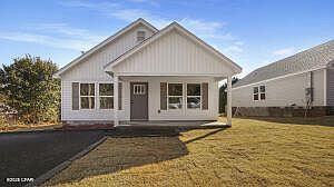 924 Taylor Dr Panama City, FL 32404 - Thumbnail 2