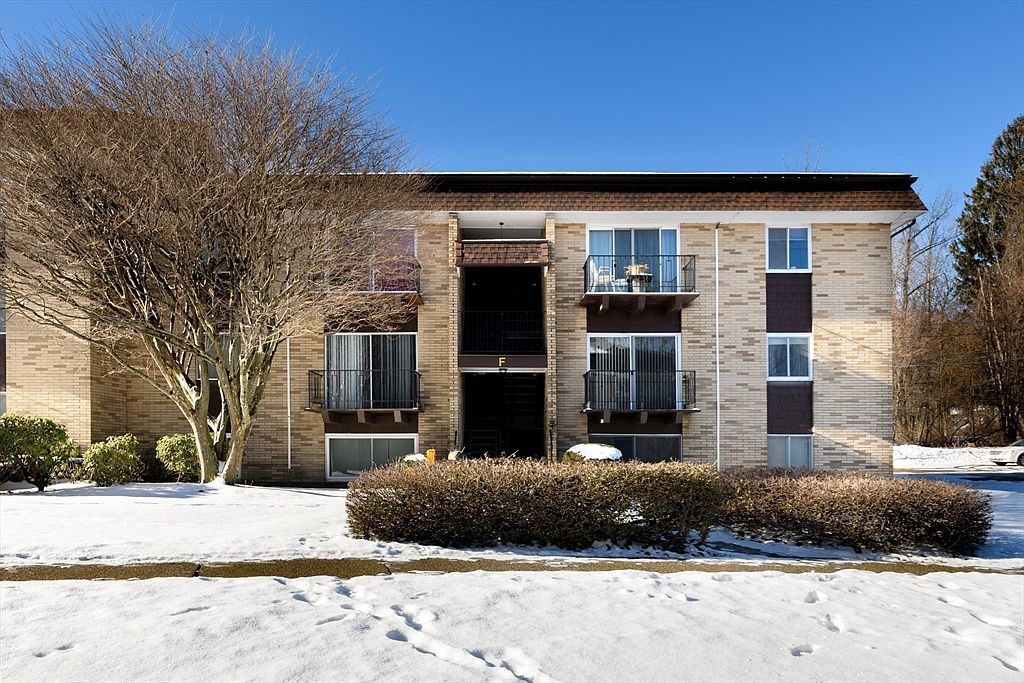 121 Bailey St Unit F54 Worcester, MA 01602 - Thumbnail 2