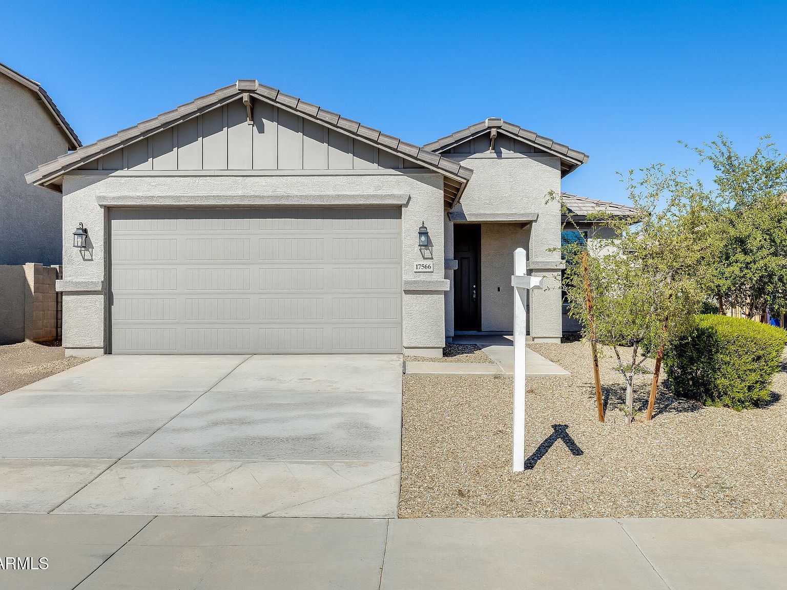 17566 W Country Club Ter Surprise, AZ 85387 - Thumbnail 2