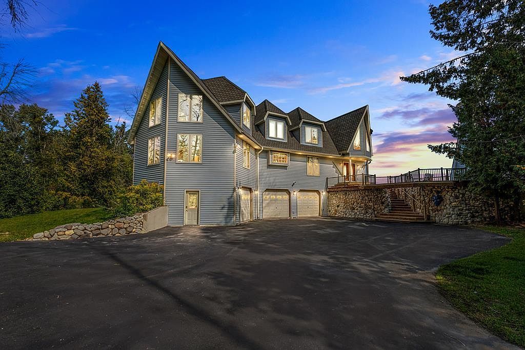 E7379 Washington Rd Algoma, WI 54201  | Single Family