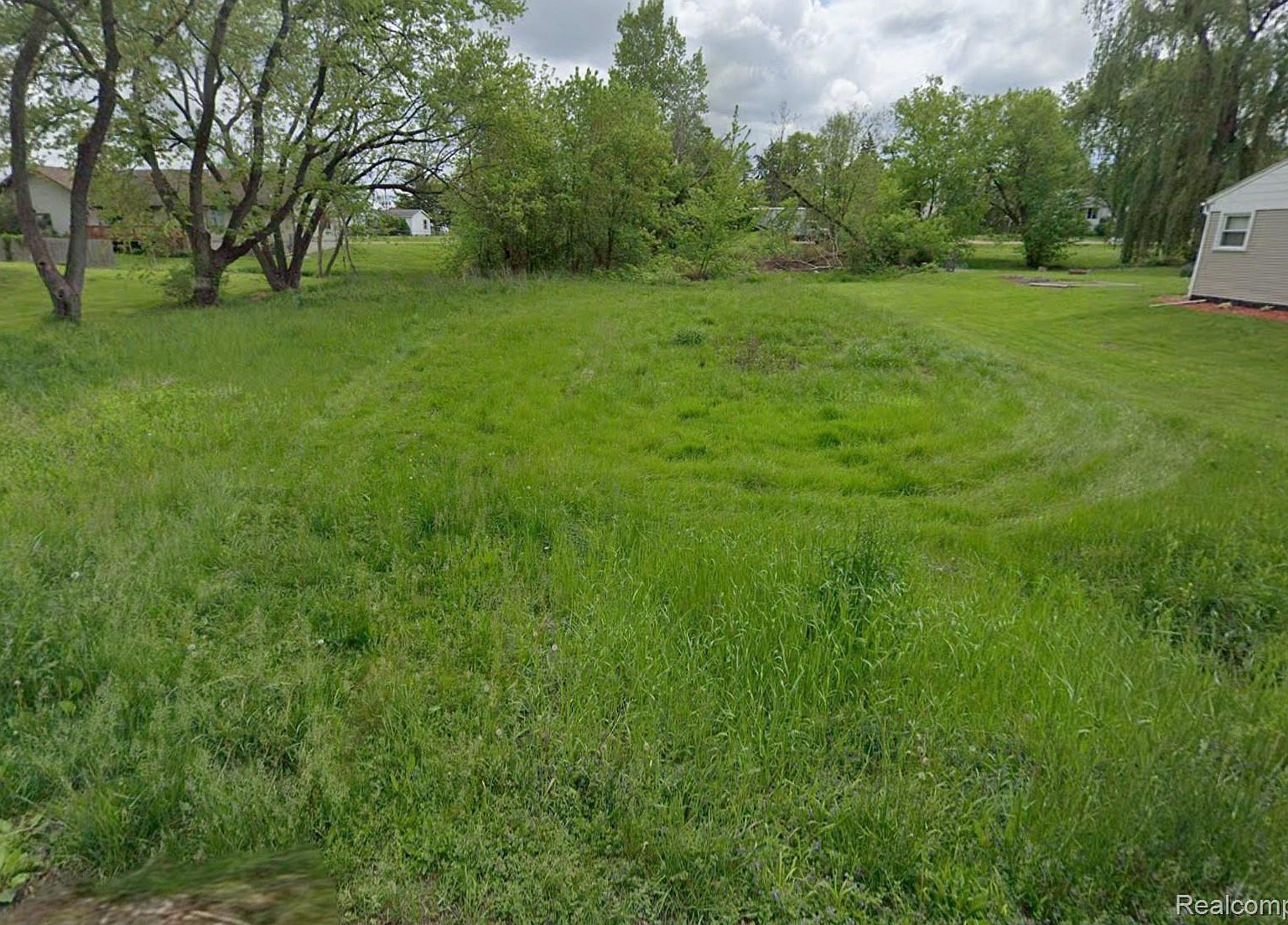 V/l E Scottwood Ave Burton, MI 48529 - Thumbnail 2