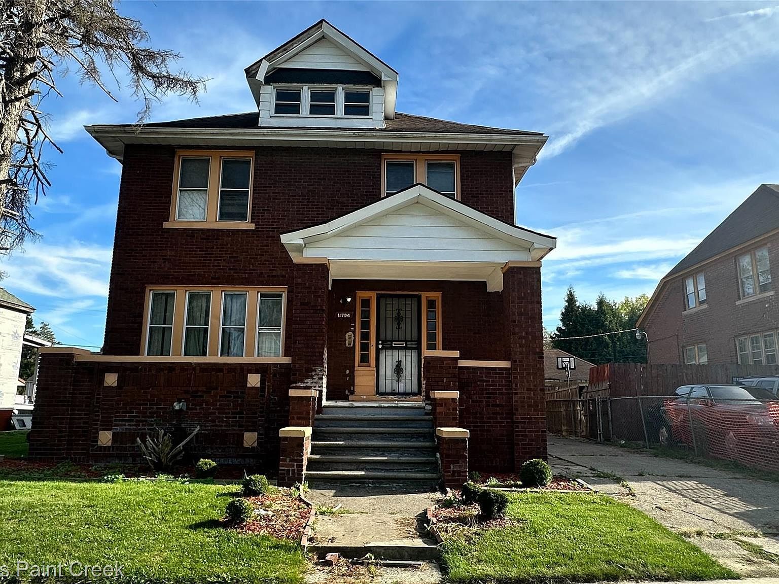 11794 Sanford St Detroit, MI 48205 - Thumbnail 2