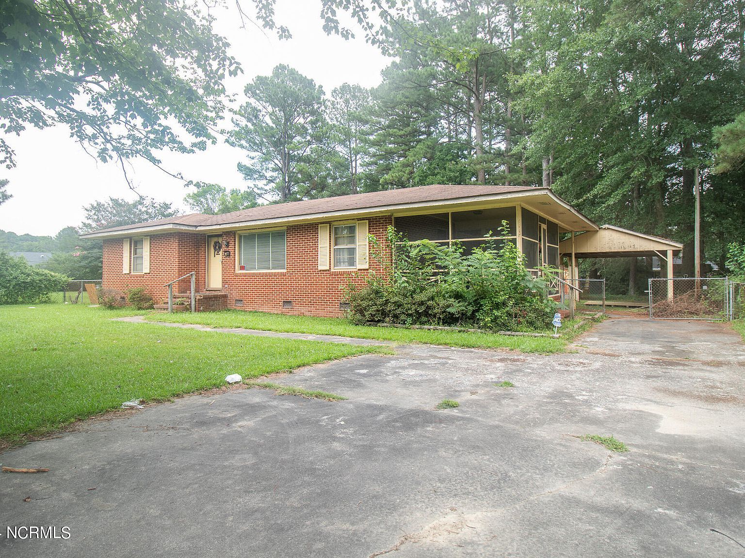 1117 Leggett Rd Rocky Mount, NC 27801 - Thumbnail 2