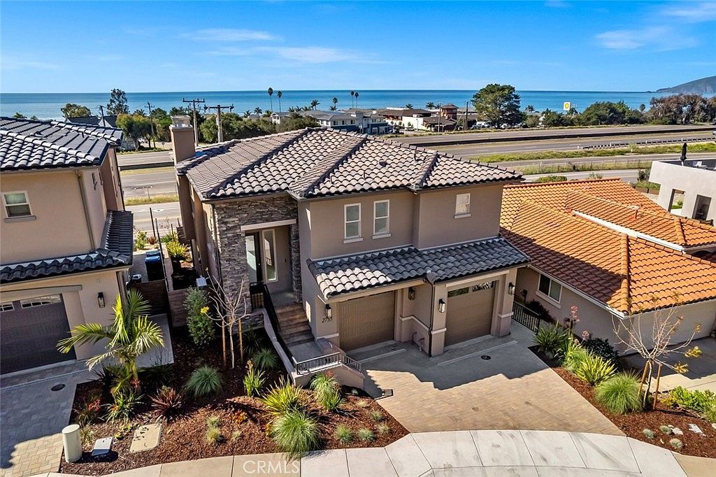 2733 Barcelona St Pismo Beach, CA 93449 - Thumbnail 2