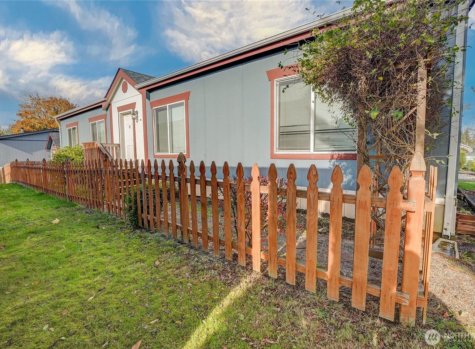 300 Park Ave #20 Buckley, WA 98321 - Thumbnail 2