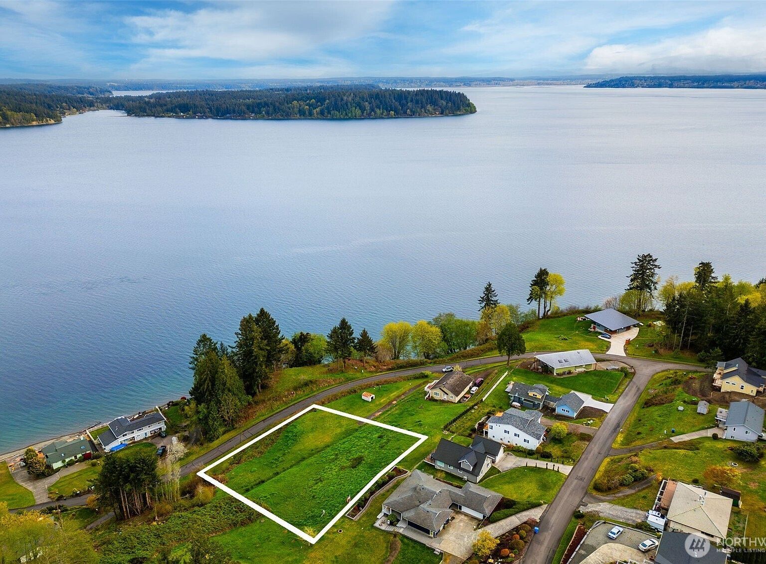 9214 163rd Avenue Ct SW Longbranch, WA 98351 - Thumbnail 2