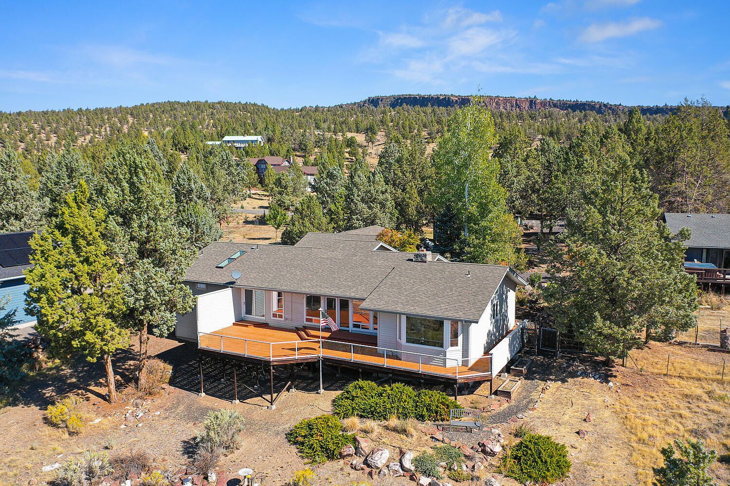789 NE Wyoming Dr Prineville, OR 97754 - Thumbnail 2