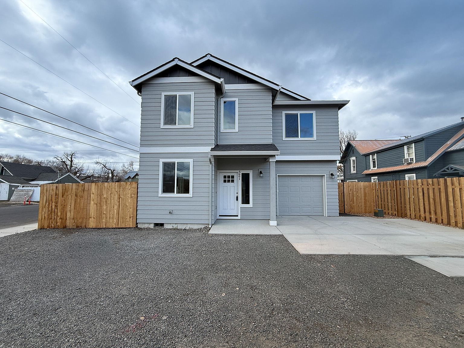 321 NE 6th St Prineville, OR 97754 - Thumbnail 2