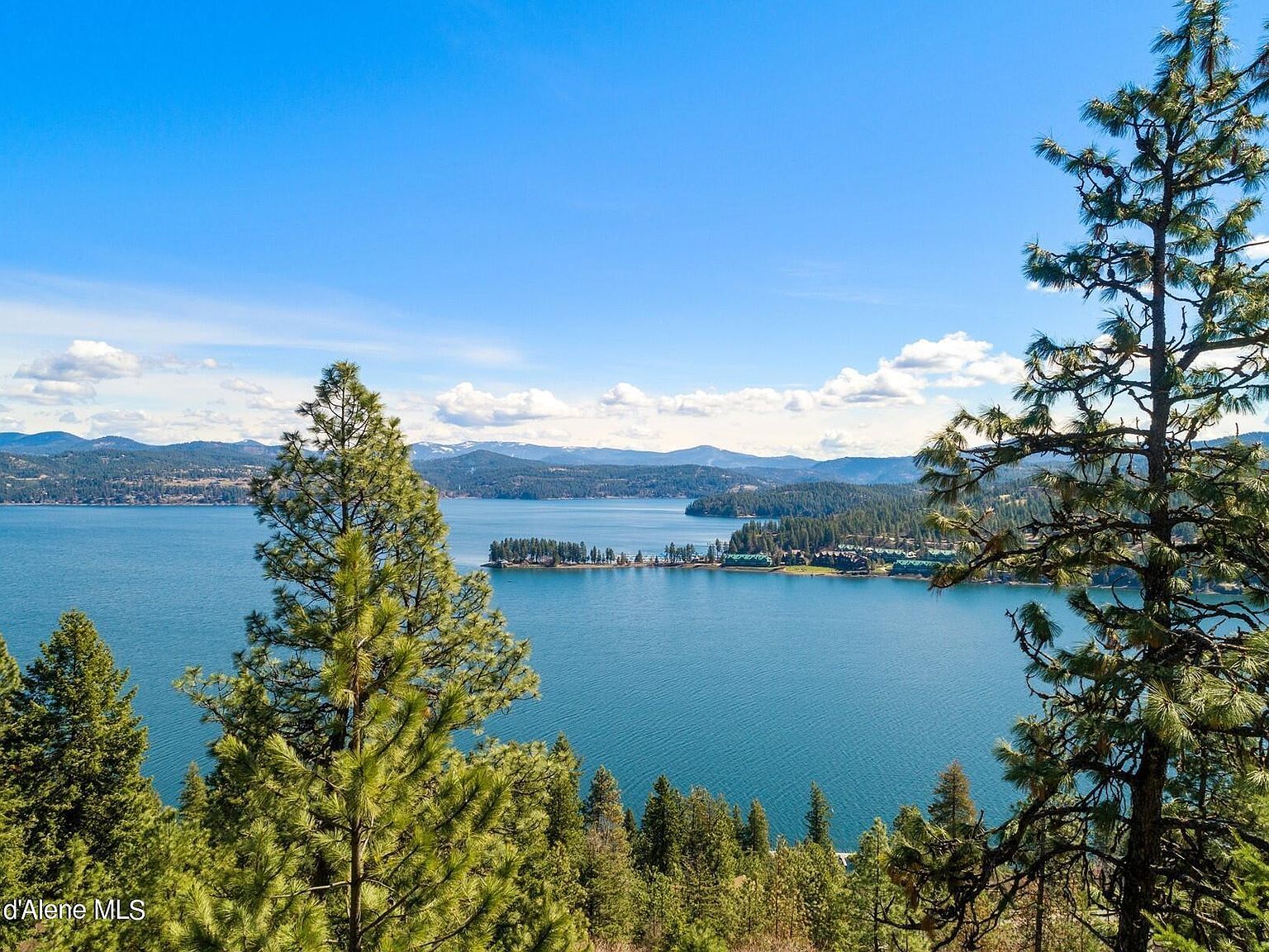 4926 S Scenic Dr Coeur D Alene, ID 83814 - Thumbnail 2