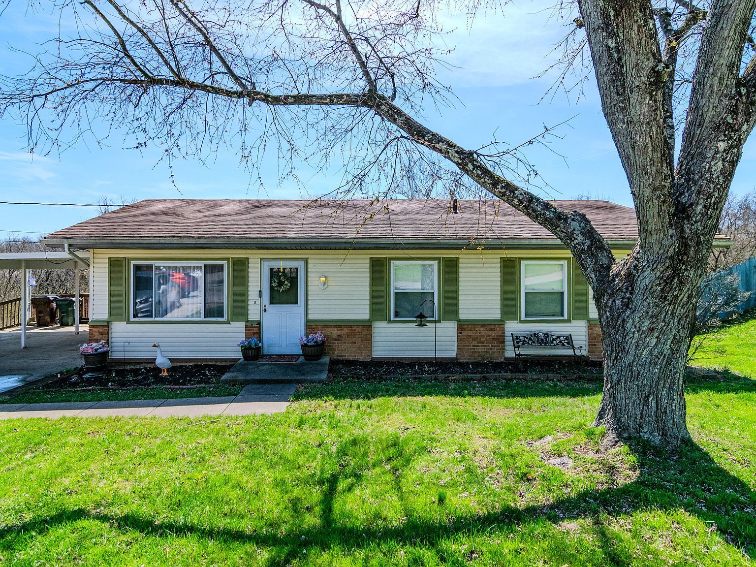 9163 Blueridge Dr Covington, KY 41017  | Single Family