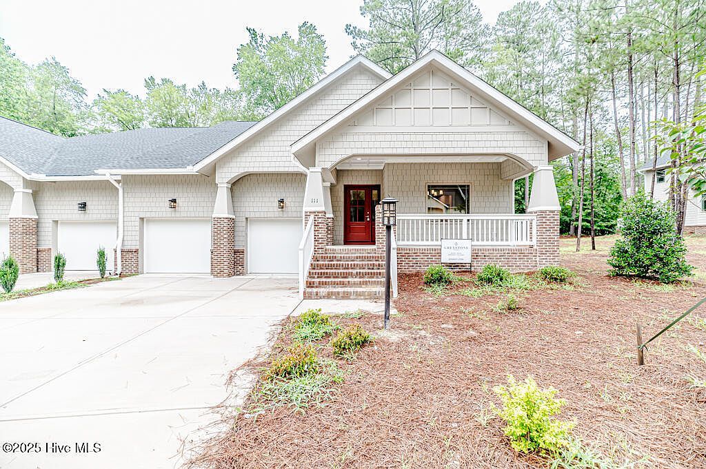 111 Lamplighter Village Dr Pinehurst, NC 28374 - Thumbnail 2