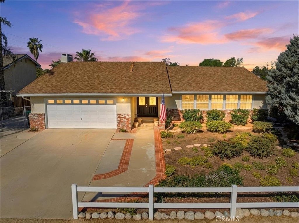 2384 Corydon Ave Norco, CA 92860 - Thumbnail 2