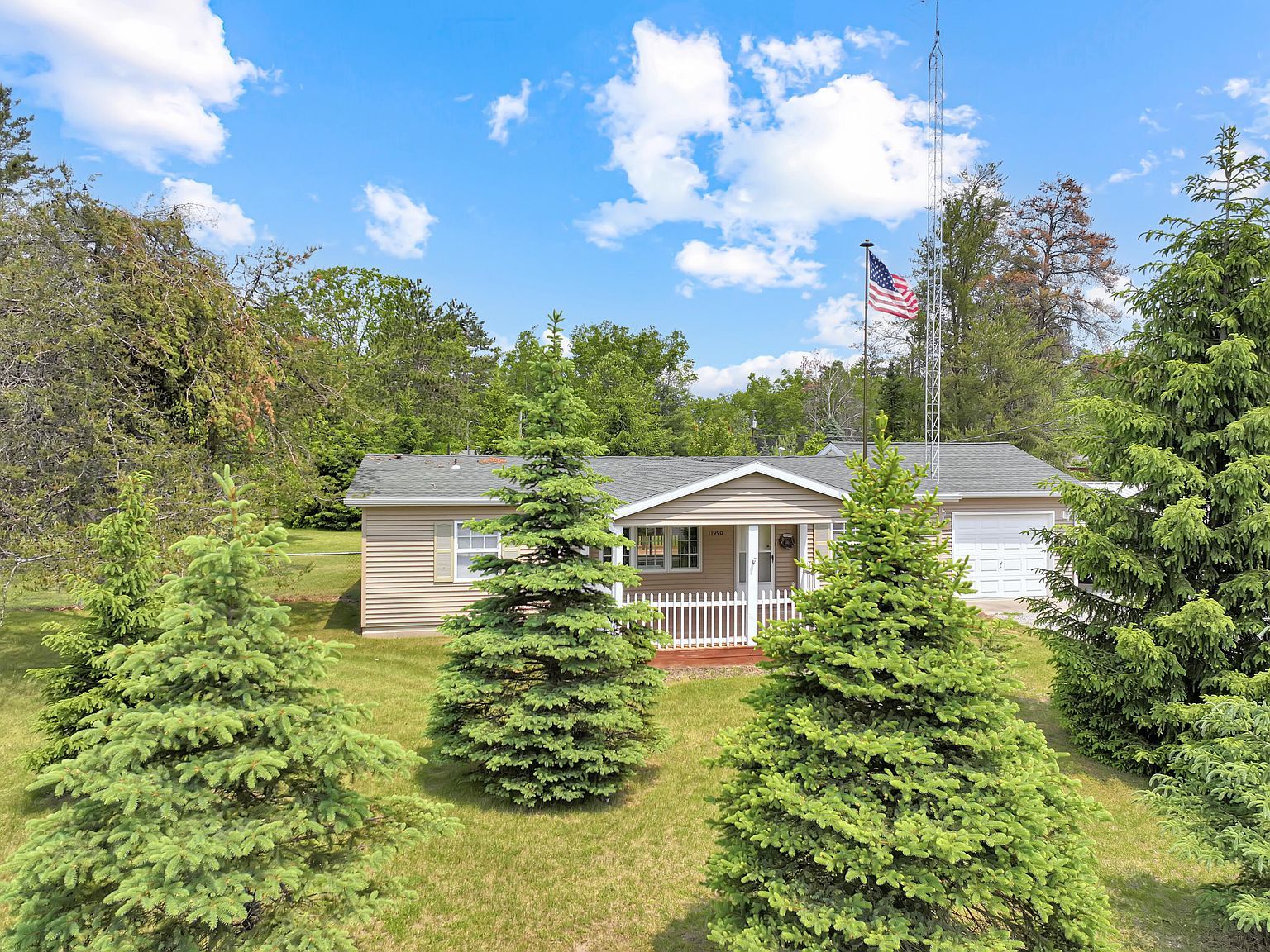 11990 Lake 15 Rd Atlanta, MI 49709 - Thumbnail 2