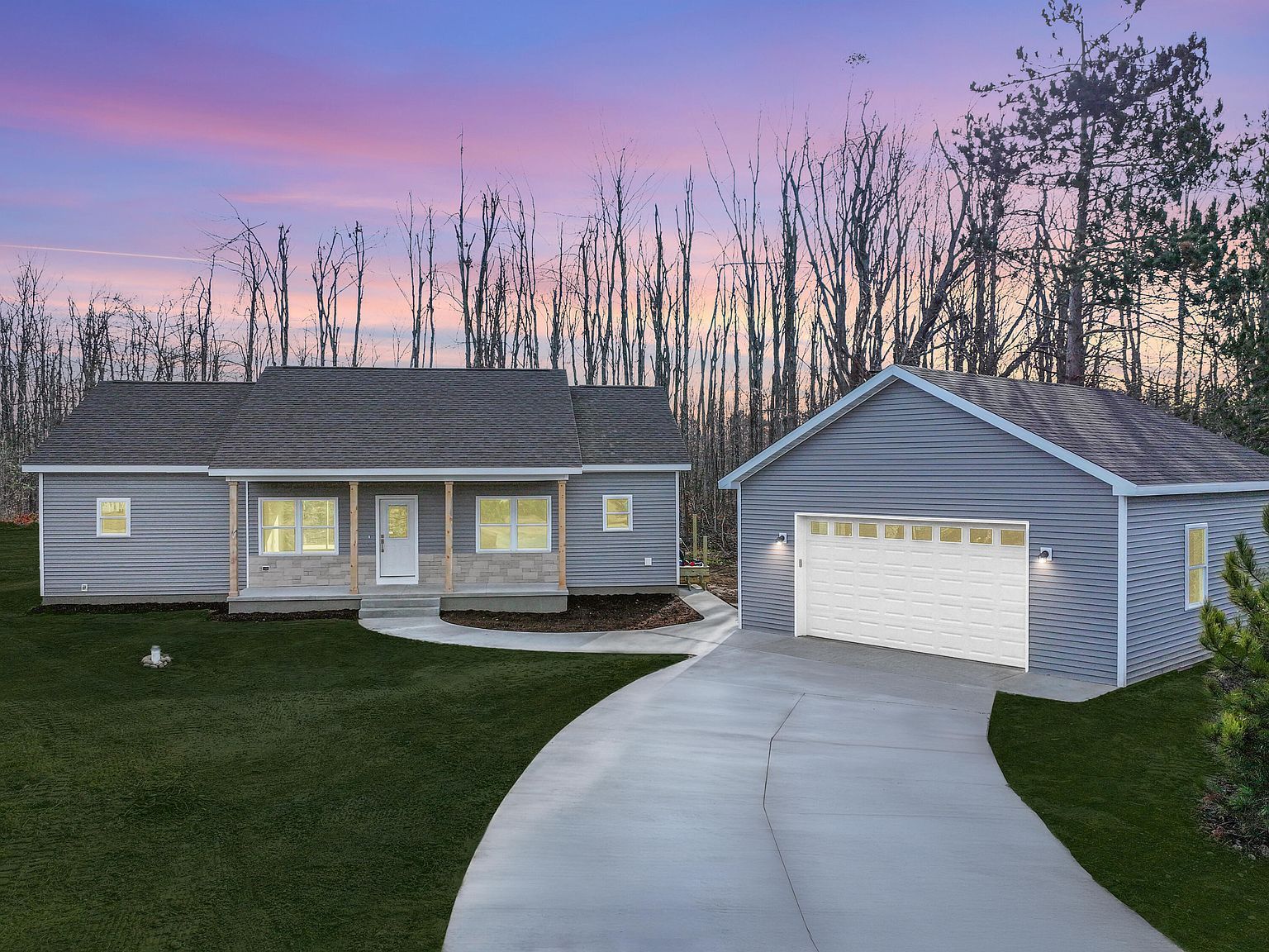 721 Krystal Meadows Ln Gaylord, MI 49735 - Thumbnail 2