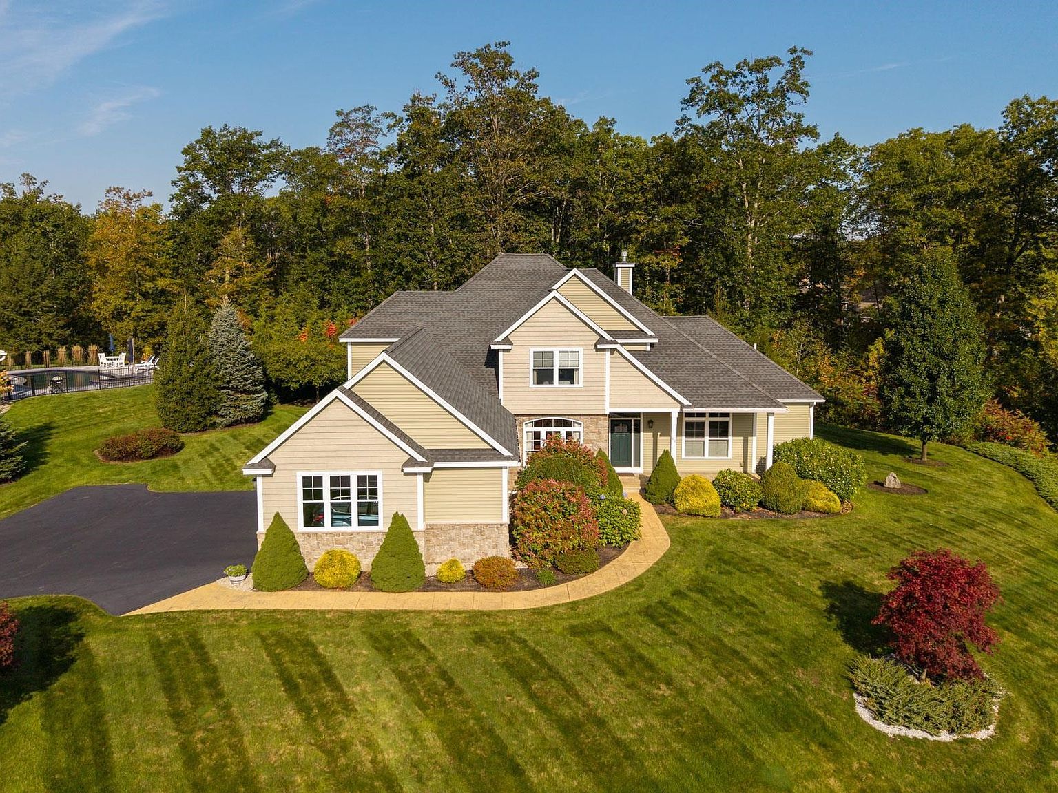 51 Childs Dr Dover, NH 03820 - Thumbnail 2