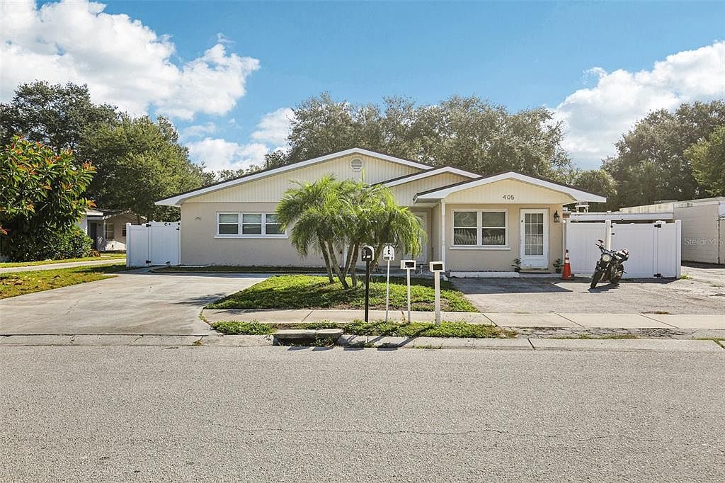 405 S Orion Ave Clearwater, FL 33765 - Thumbnail 2