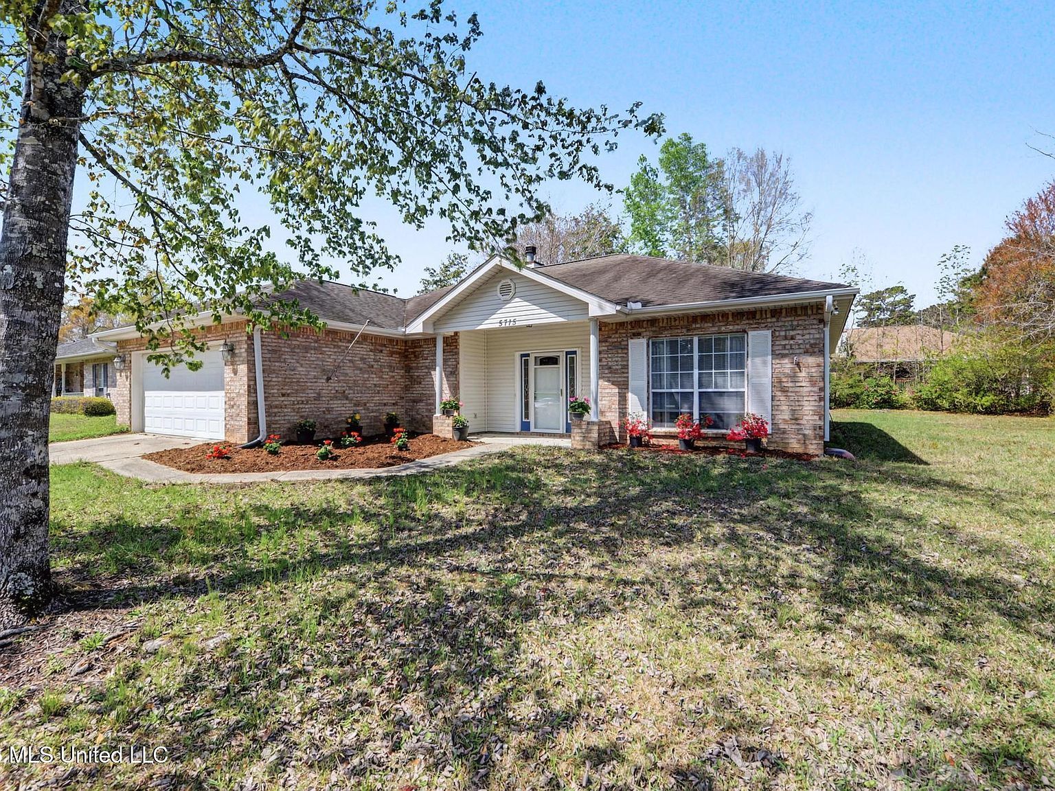 5715 Anoai Way Diamondhead, MS 39525  | Single Family