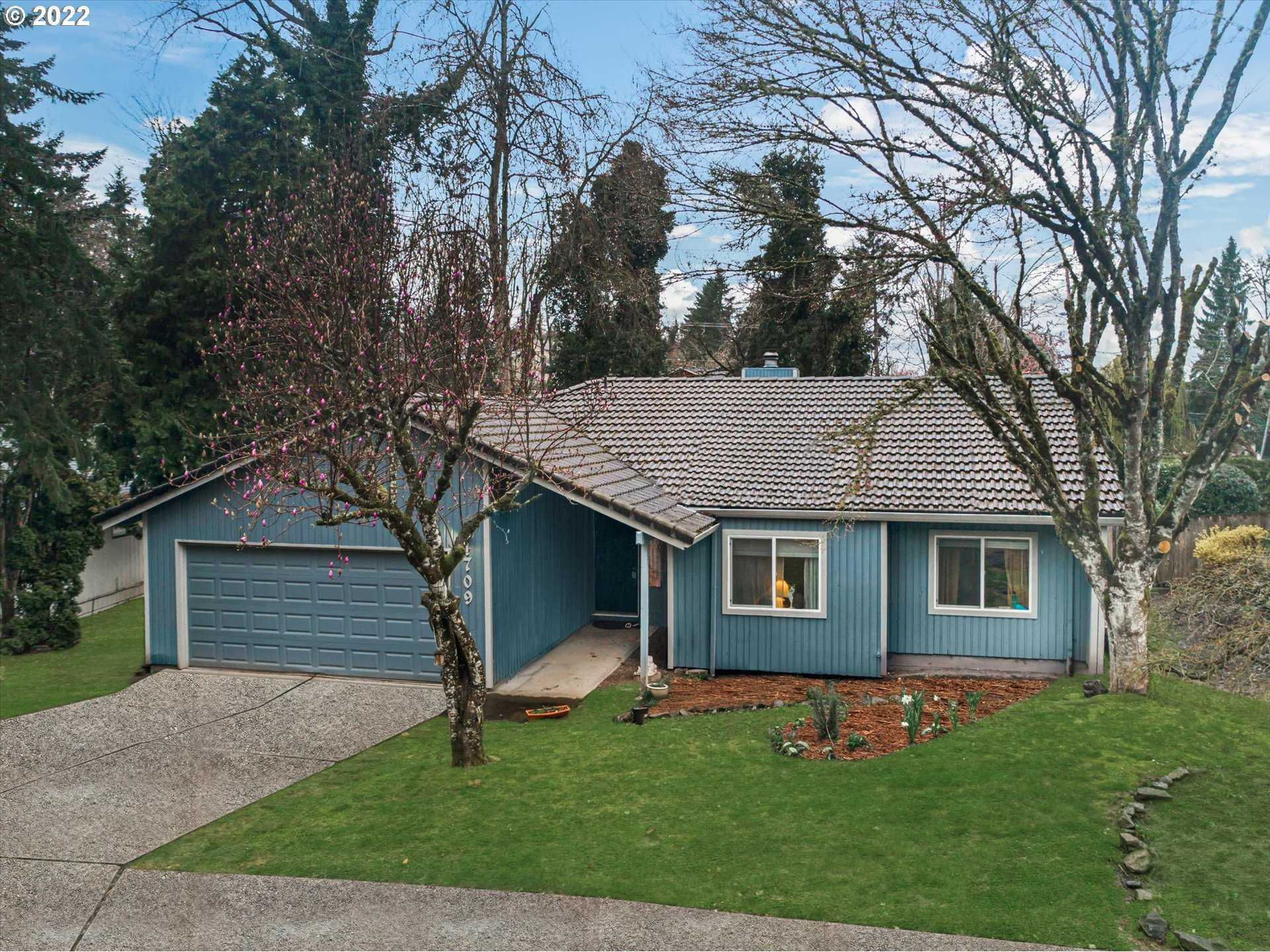 1709 Aspen Ct, Lake Oswego, OR, 97034 - Thumbnail 2