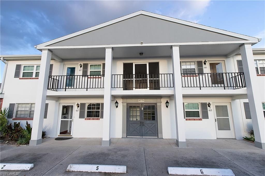 6771 Panther Ln APT U2 Fort Myers, FL 33919 - Thumbnail 2