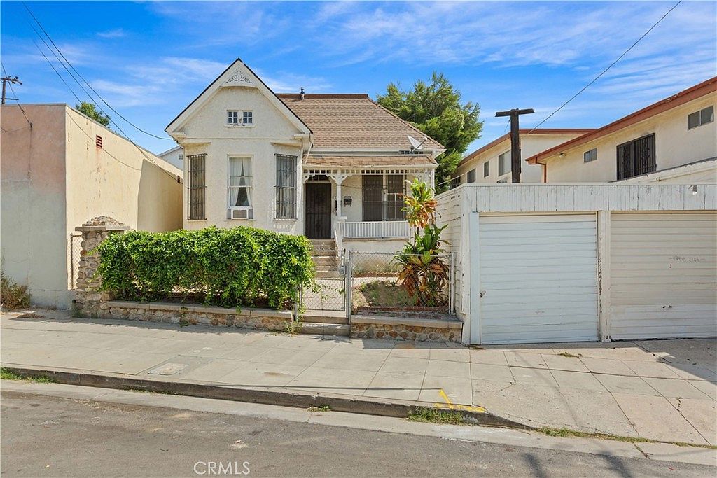 1037 Alpine St Los Angeles, CA 90012 - Thumbnail 2