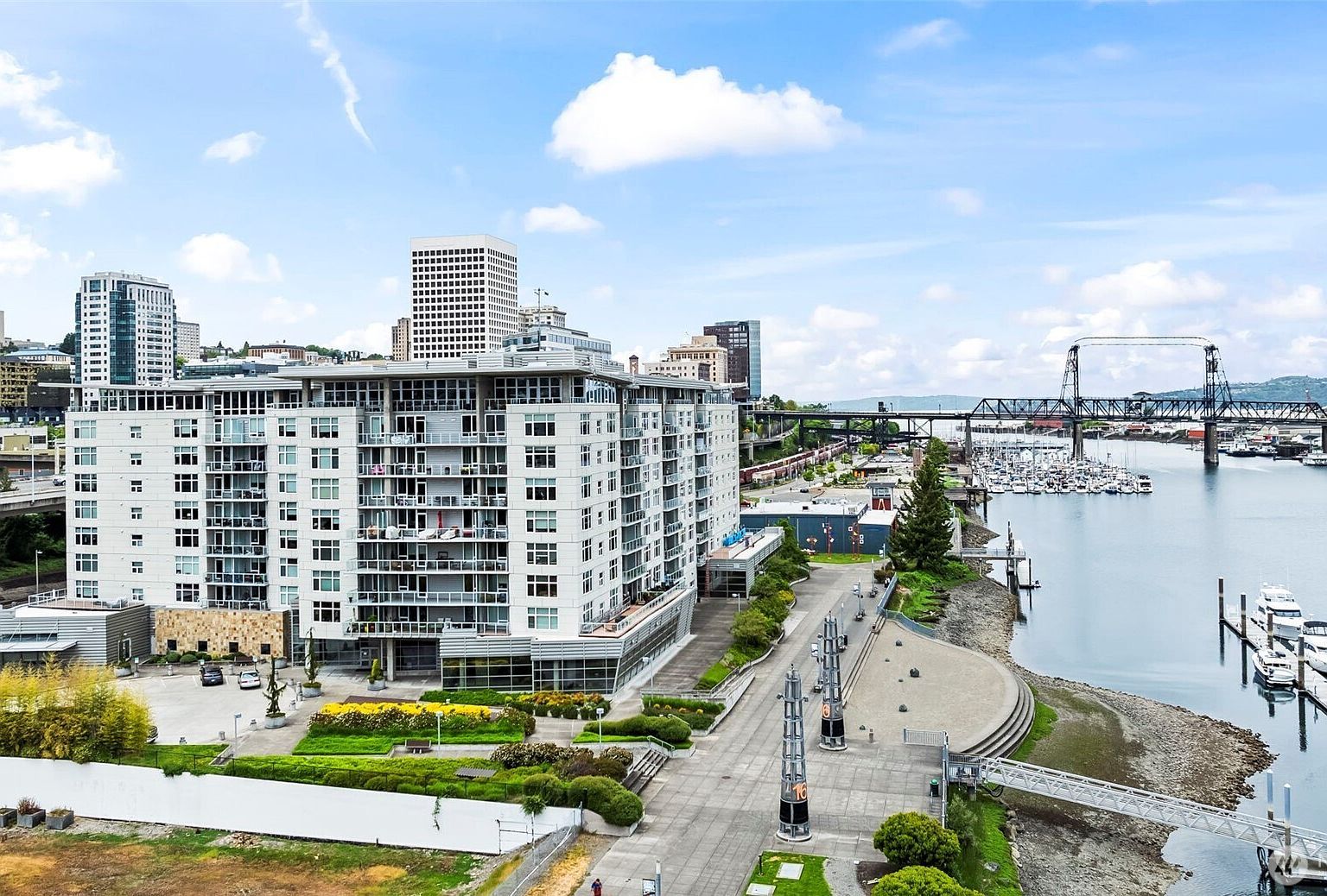 1515 Dock St Unit 409 Tacoma, WA 98402 - Thumbnail 2