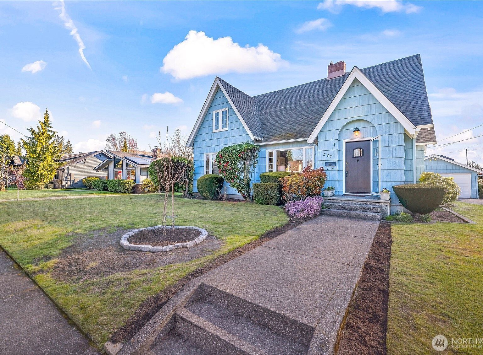 327 5th St SW Puyallup, WA 98371 - Thumbnail 2