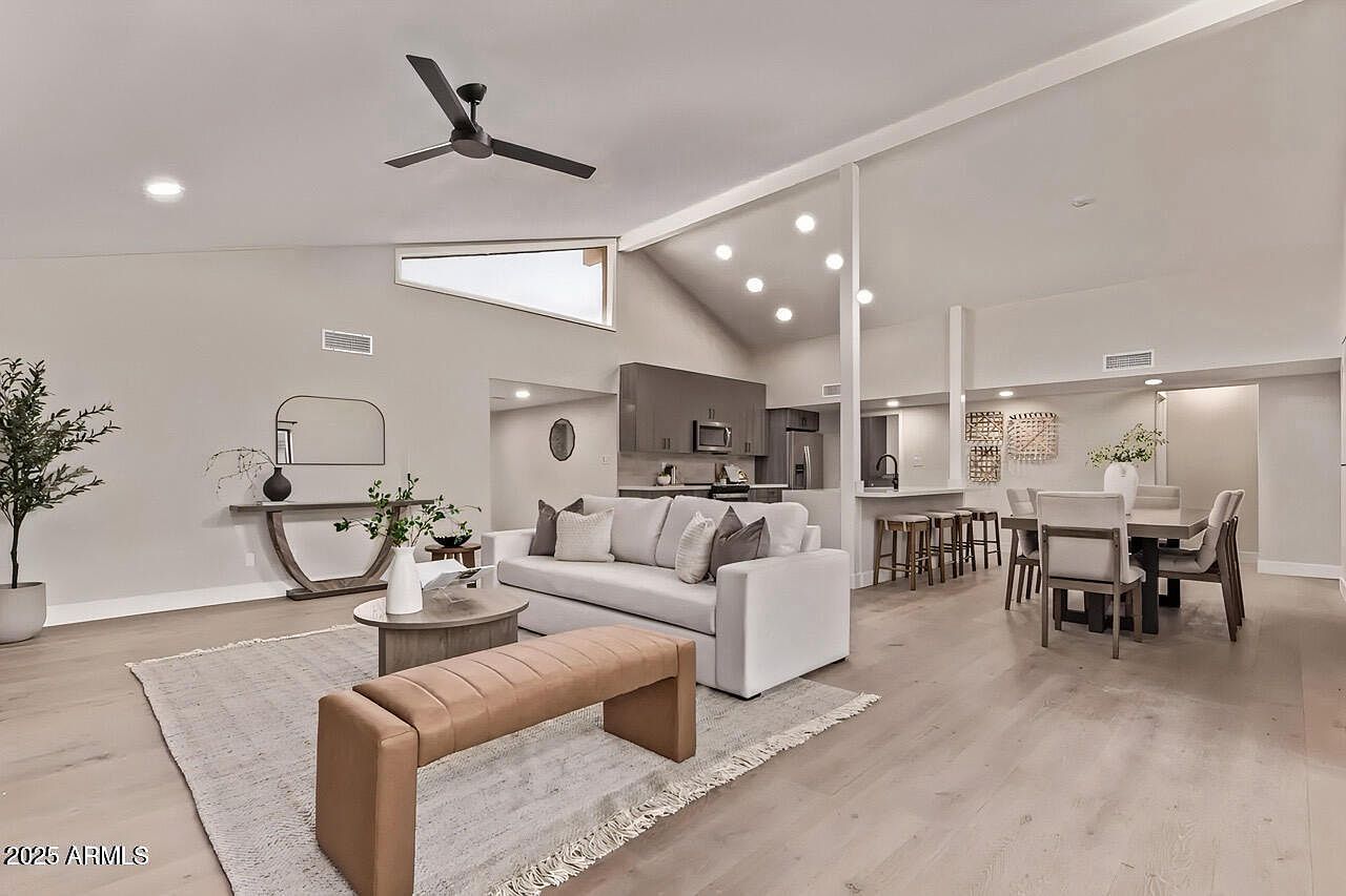 7962 E San Miguel Ave Scottsdale, AZ 85250 - Thumbnail 2