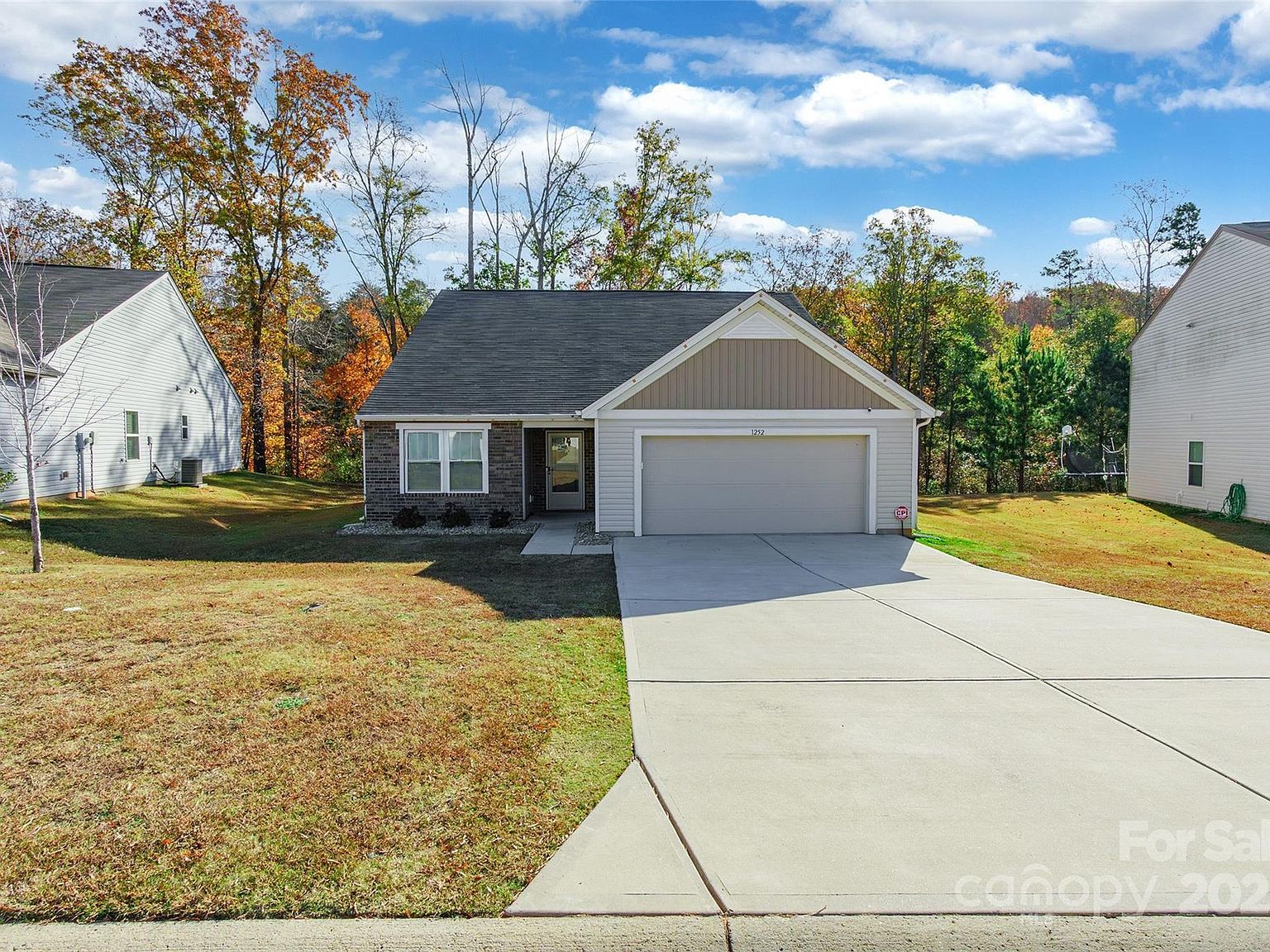 1252 Whitehall Hill Rd York, SC 29745 - Thumbnail 2