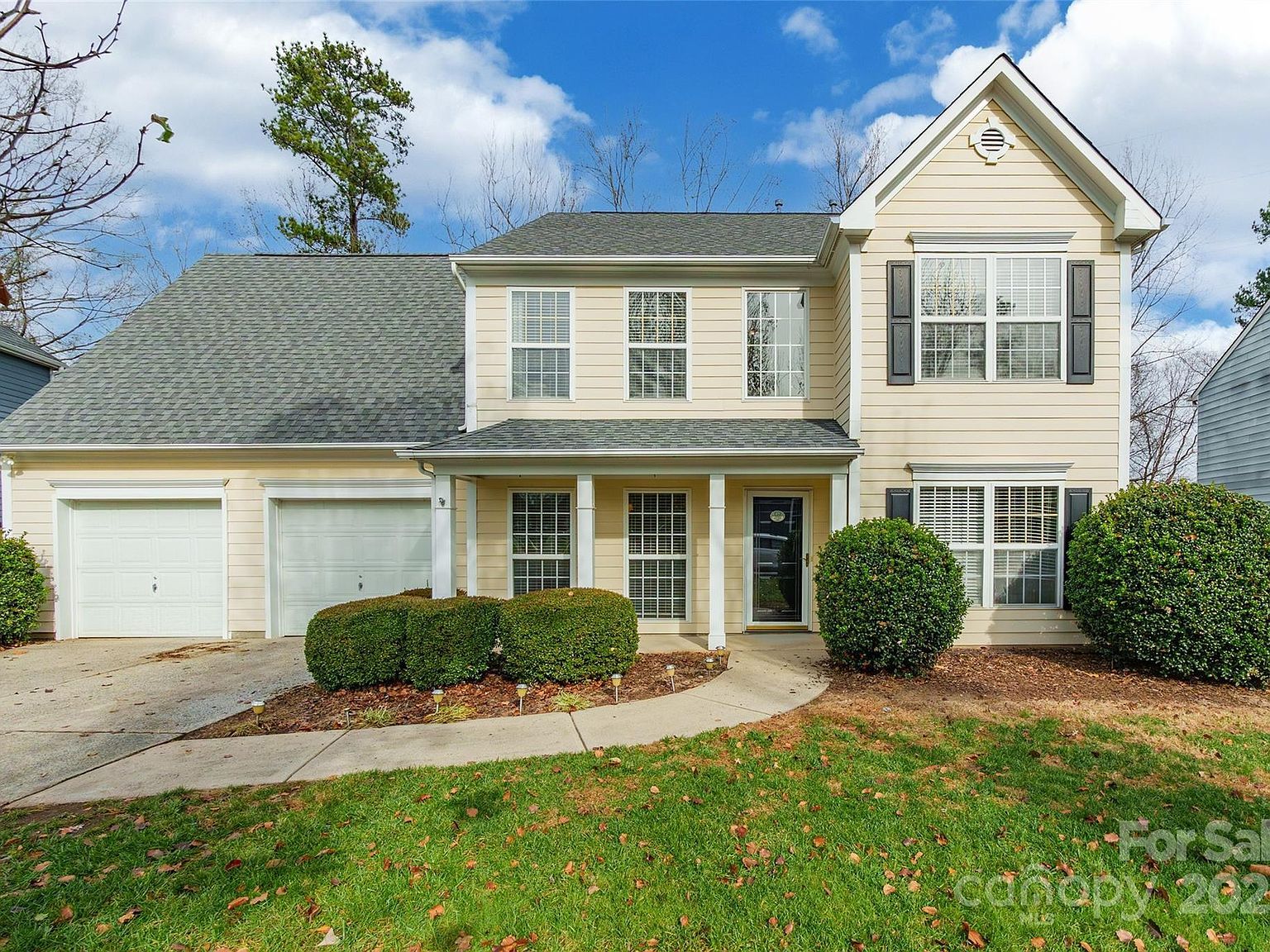 11318 Glenstone Ct Charlotte, NC 28269 - Thumbnail 2