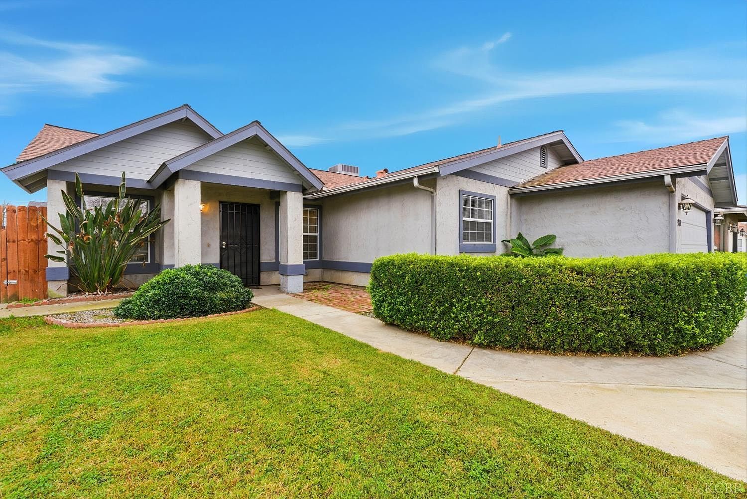 969 Lakewood Dr Hanford, CA 93230 - Thumbnail 2