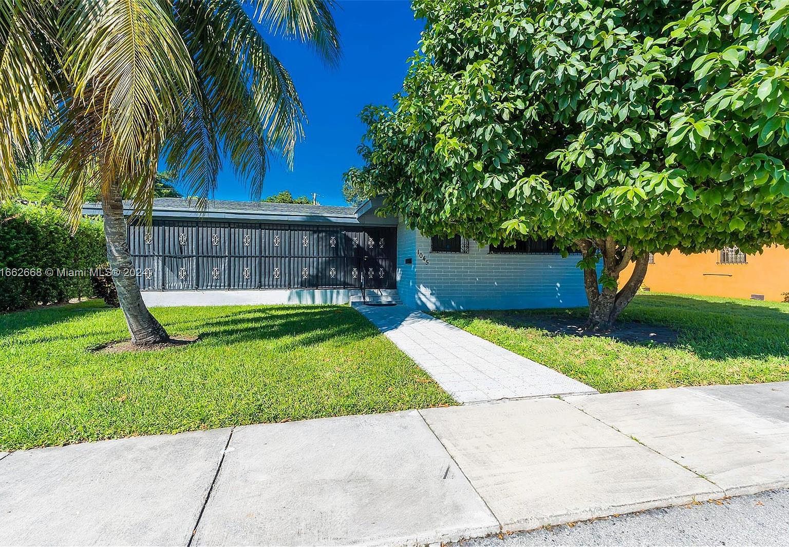 1045 NW 47th Ter Miami, FL 33127 - Thumbnail 2