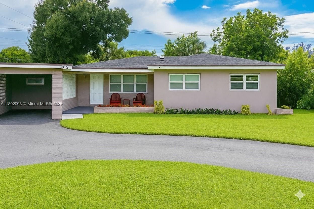 312 NW 35th St Oakland Park, FL 33309 - Thumbnail 2