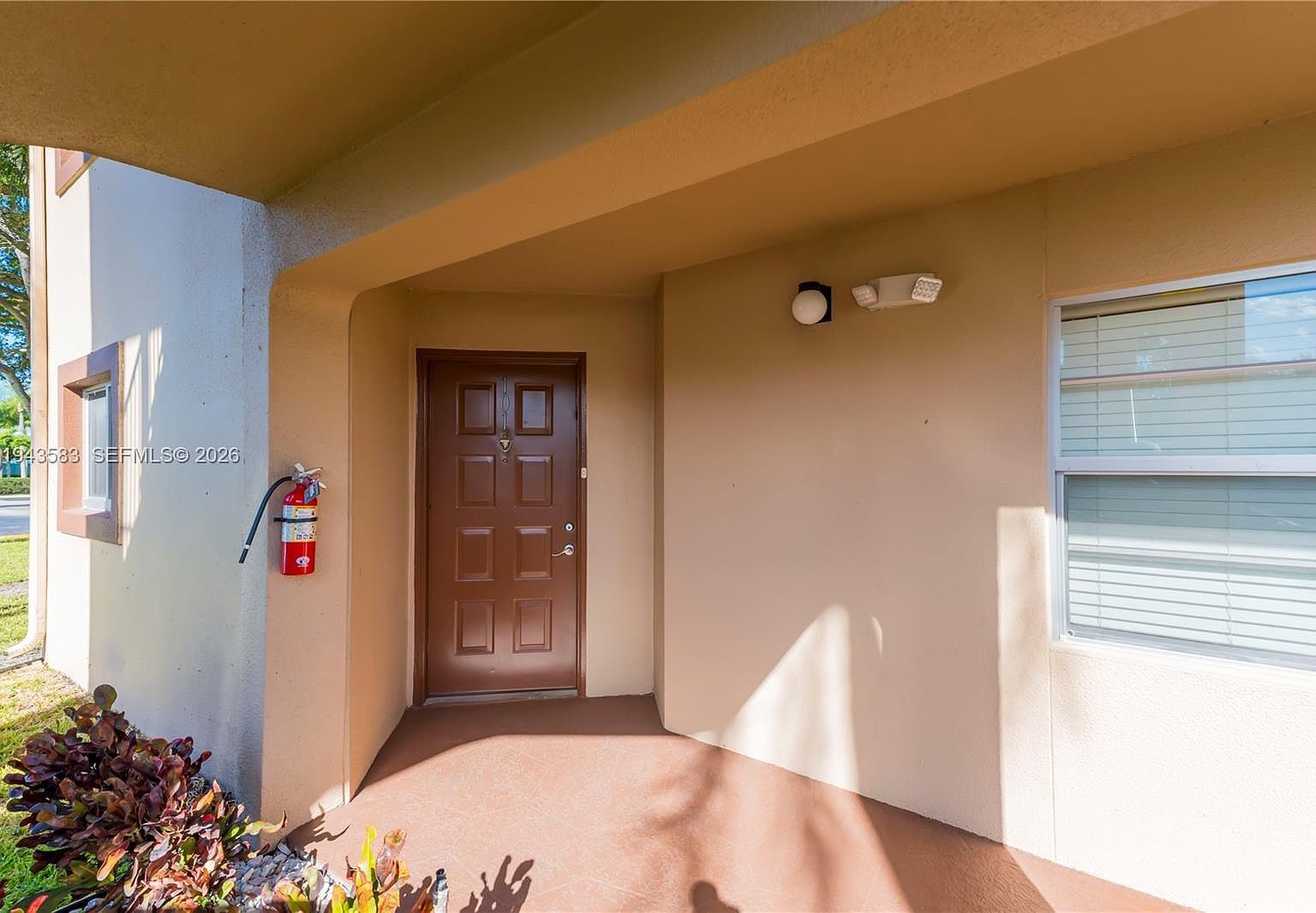 13105 SW 16th Ct APT 101L Pembroke Pines, FL 33027 - Thumbnail 2