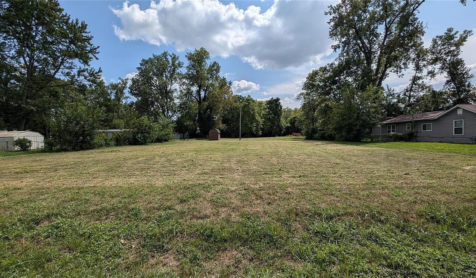 3930 Central Ln Granite City, IL 62040  | Land/Lot