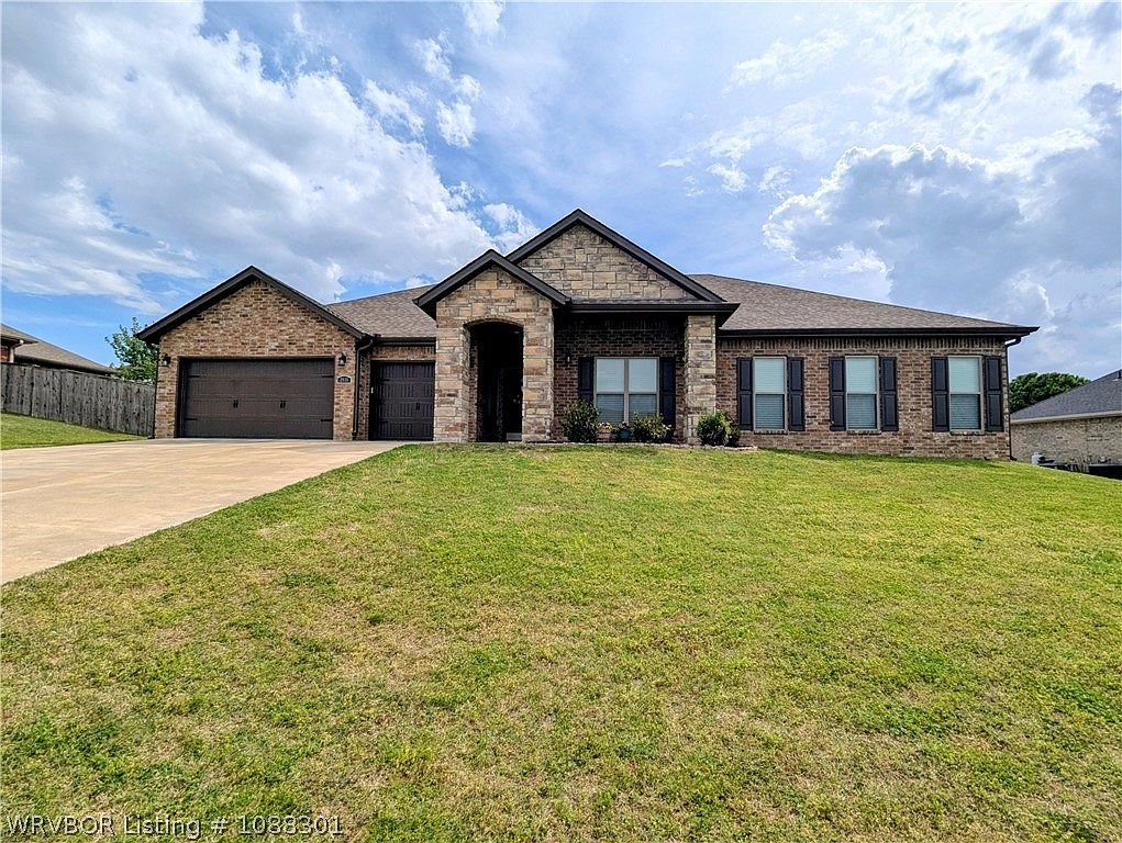 2035 W Breckenridge Ave Sallisaw, OK 74955  | Single Family