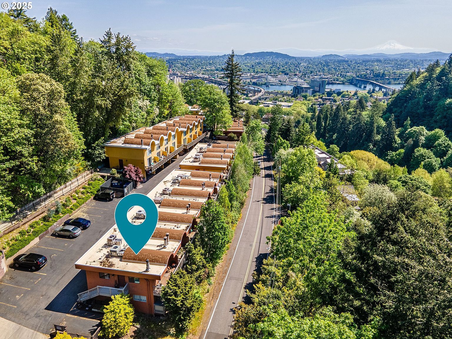 859 SW Broadway Dr APT 41 Portland, OR 97201 - Thumbnail 2