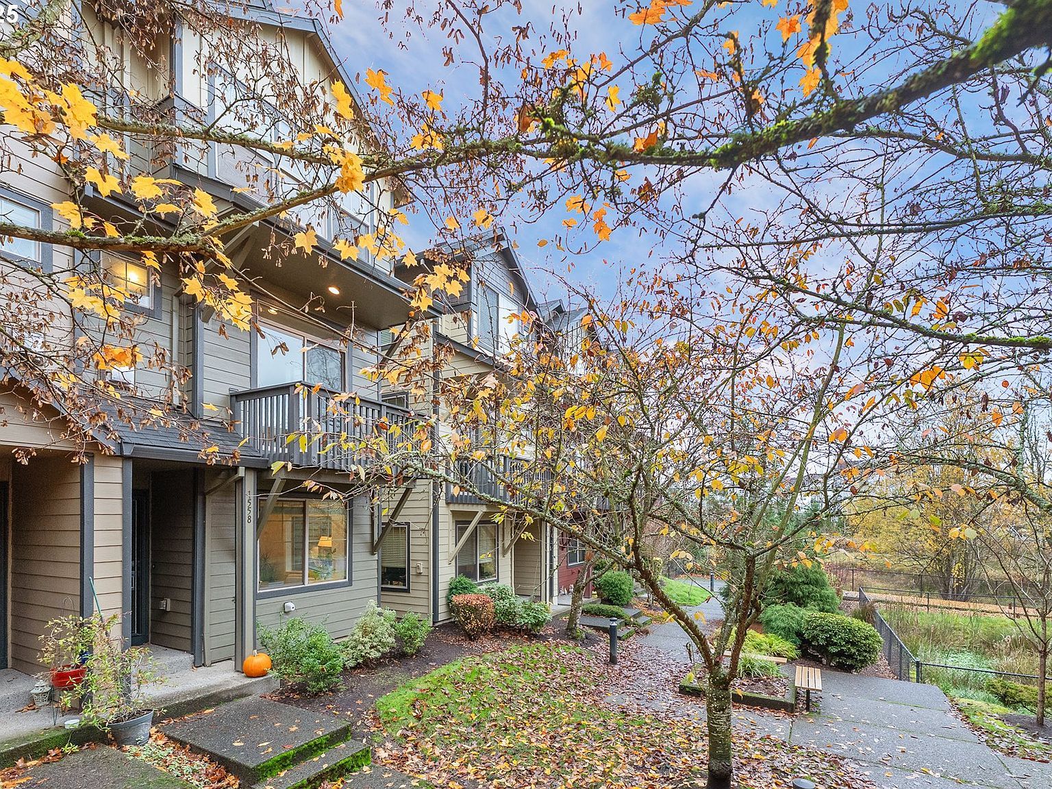 1558 SW 175th Ave Beaverton, OR 97003 - Thumbnail 2