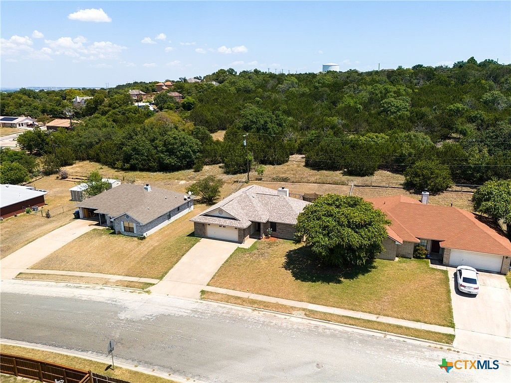 1003 Joe Morse Dr Copperas Cove, TX 76522 - Thumbnail 2